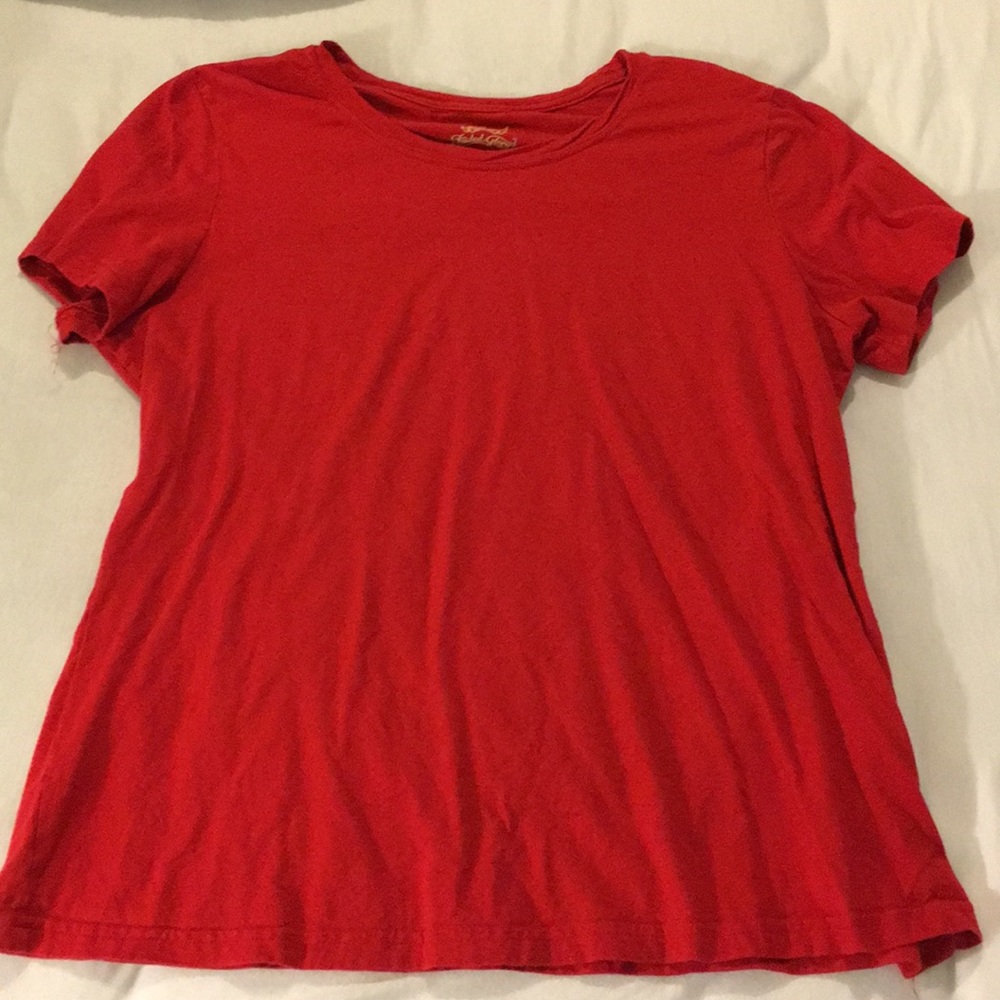 Red Tee